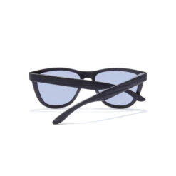 HAWKERS Lunettes De Soleil Pour Homme Et Femme POLARIZED BLUE CHROME - ONE CARBON FIBER 6 HAWKERS Lunettes De Soleil Pour Homme Et Femme POLARIZED BLUE CHROME - ONE CARBON FIBER -Camping Randonnée Magasin lunettes de soleil pour homme et femme polarized blue chrome one carbon fiber 4
