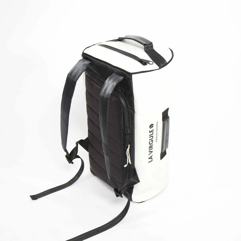 Sac weekend upcyclé - Duffel bag Hors-Bord - 35L Blanc Carbone Sac Weekend Upcyclé - Duffel Bag Hors-Bord - 35L Blanc Carbone -Camping Randonnée Magasin sac weekend upcycle duffel bag hors bord 35l blanc carbone 1