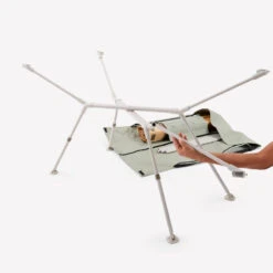 Quechua TABLE DE CAMPING COMPACTE 4/6 PERSONNES - PLATEAU BOIS - POCHE DE RANGEMENT -Camping Randonnée Magasin table de camping compacte 46 personnes plateau bois poche de rangement 5