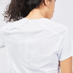 Quechua Tee Shirt Ultra Léger De Randonnée Rapide FH 500 Femme Ice. -Camping Randonnée Magasin tee shirt ultra leger de randonnee rapide fh 500 femme ice 3