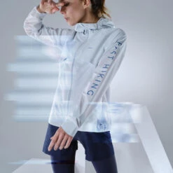 Quechua Veste Ultra Légère Hybride De Randonnée Rapide FH900 Femme Grise. -Camping Randonnée Magasin veste ultra legere hybride de randonnee rapide fh900 femme grise 1